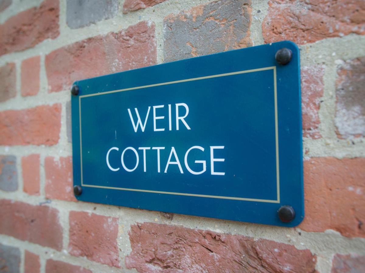 Weir Cottage Maidstone Eksteriør bilde